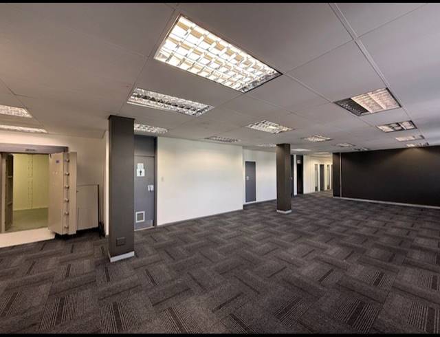 971.40M² OFFICE TO LET IN TYGER VALLEY